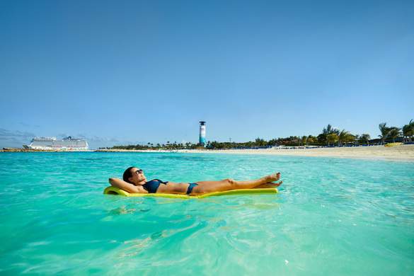 NCL Norwegian Bliss Great Stirrup Cay Lifestyle 1 ©Norwegian Cruise Line.jpg